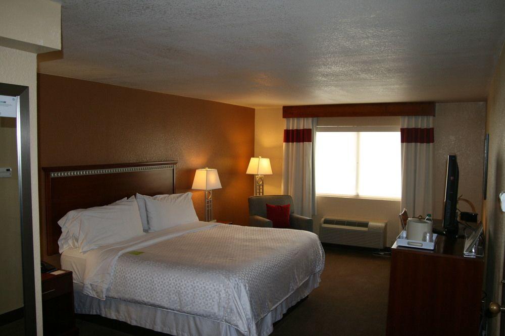 Four Points By Sheraton Tucson Airport Exterior photo