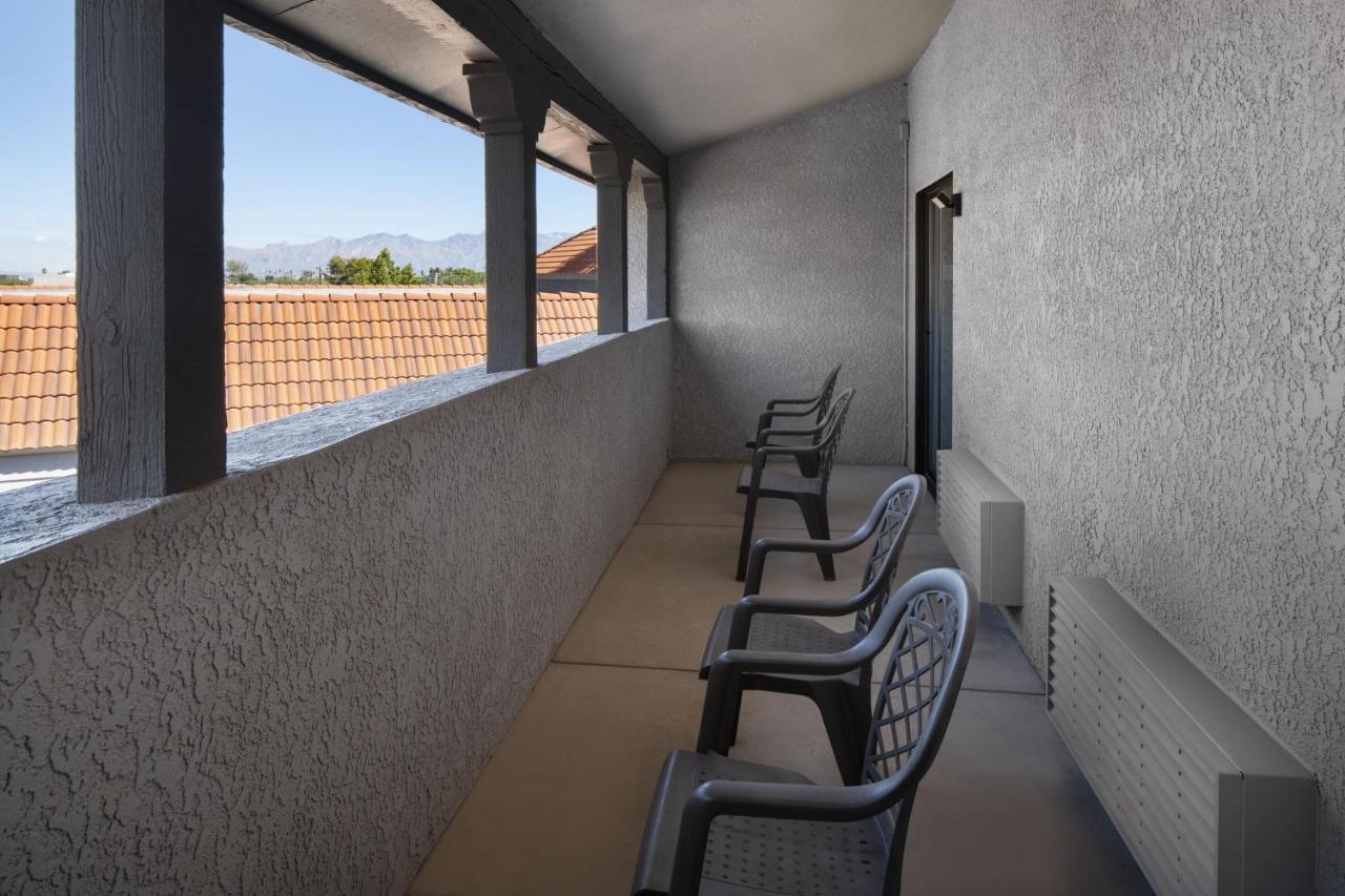 Four Points By Sheraton Tucson Airport Exterior photo